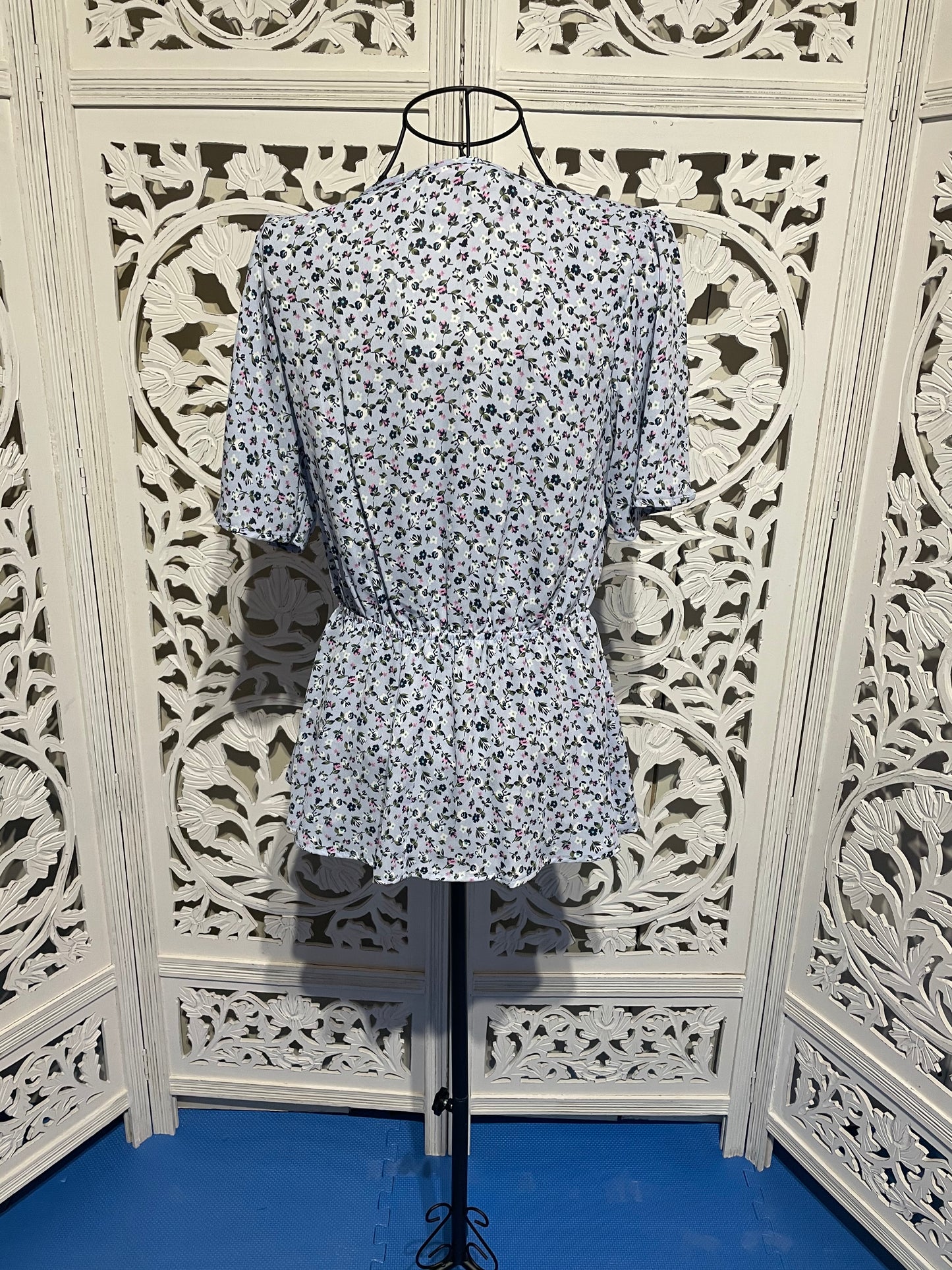 Chiffon Waist Knot Top