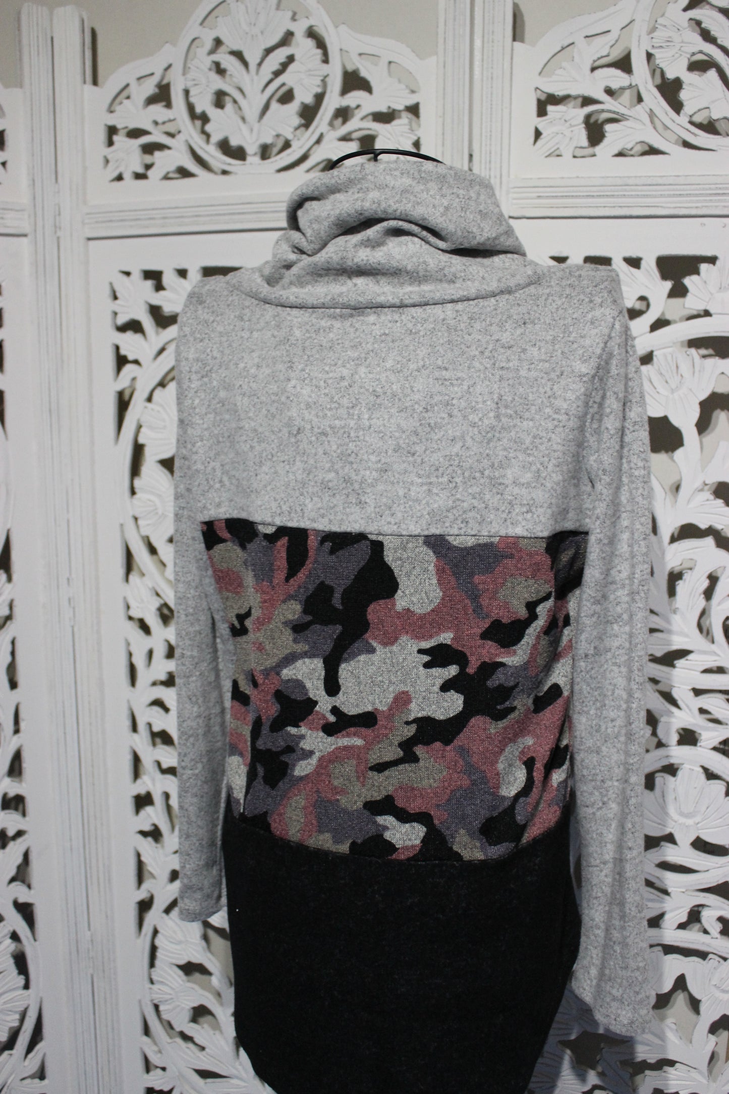 Lavender Turtle Neck Long Sleeves Top