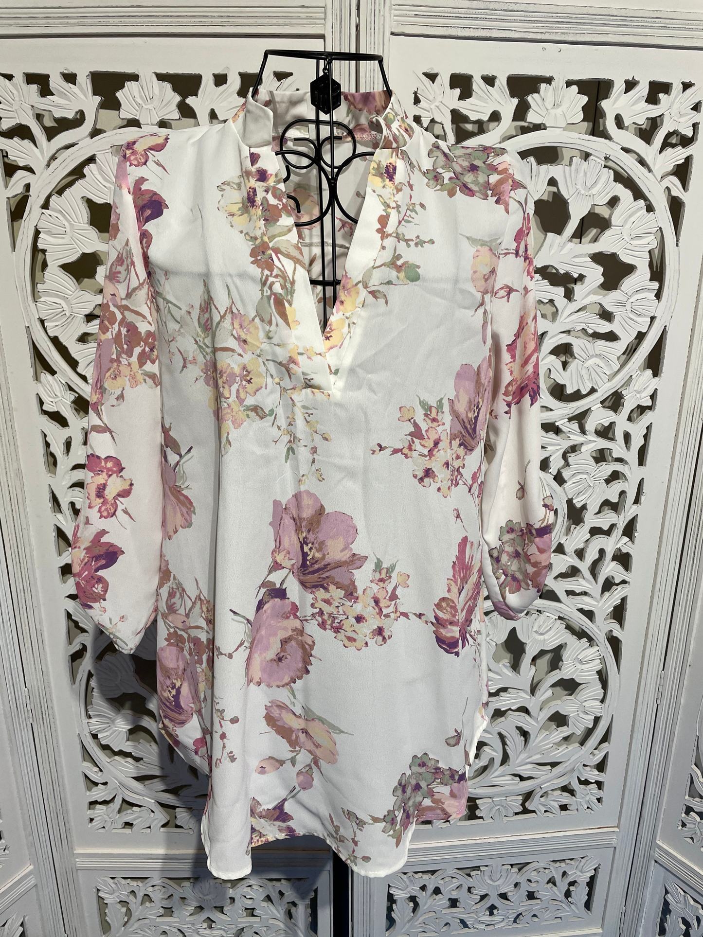 V Neck Floral Print Detail Top
